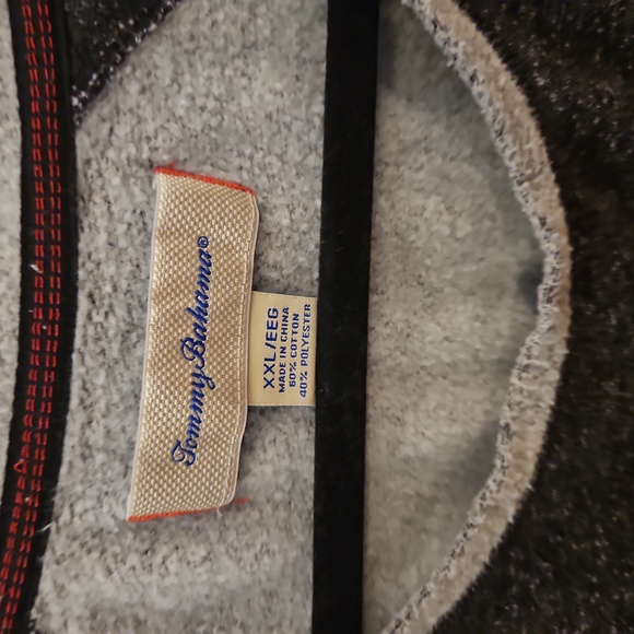 Tommy bahama xxl sweatshirt - Picture 2 of 4